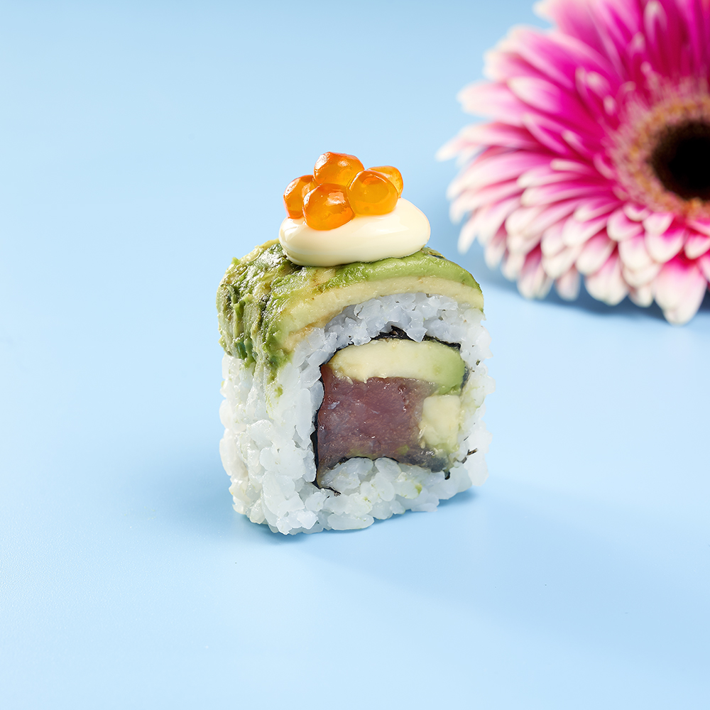 TUNA &amp; AVOCADO ROLL