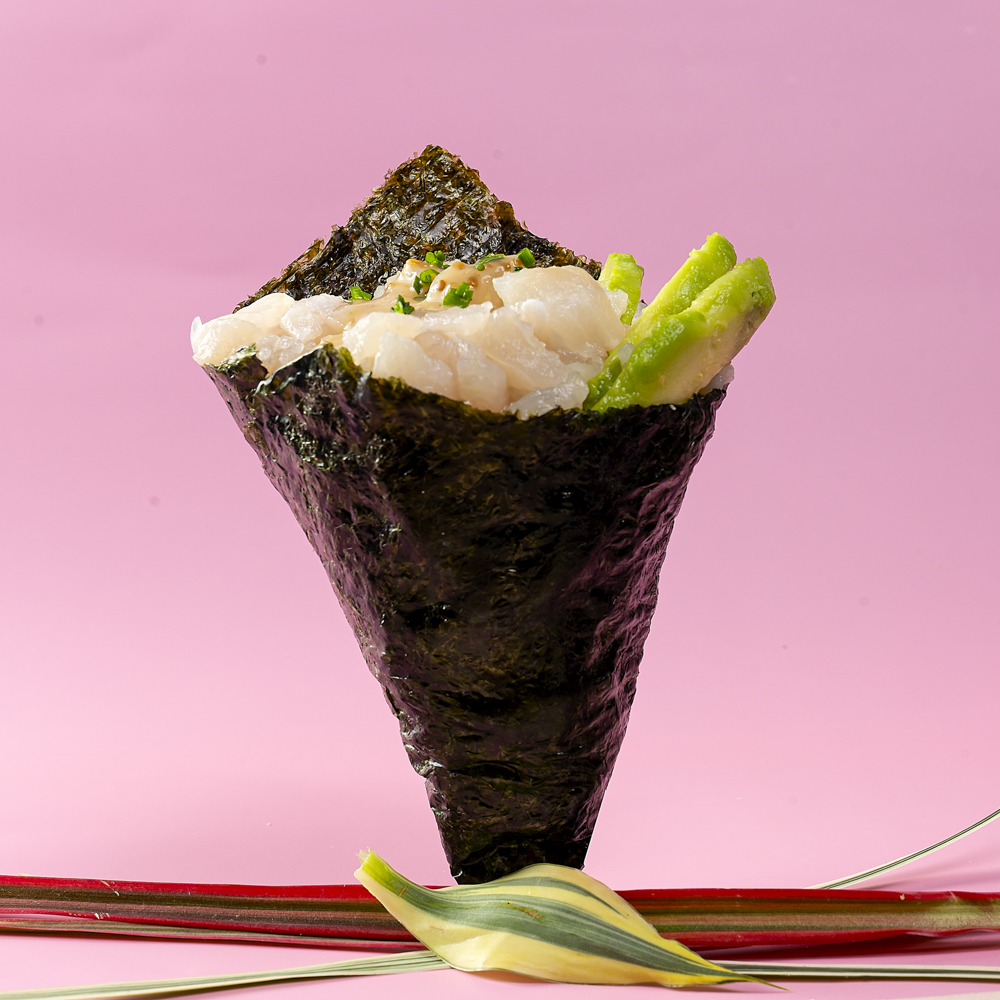 LAGOSTA &amp; ABACATE TEMAKI